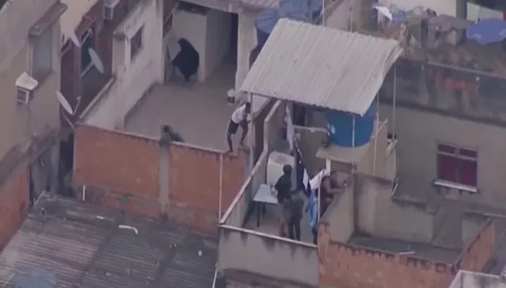 ब्राजिलमा प्रहरी अप्रेशन स् गोली हानाहानमा परेर २५ को मृत्यु