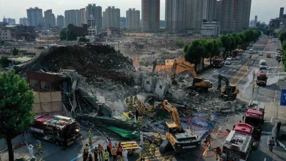 दक्षिण कोरियामा भवन भत्किँदा नौको मृत्यु