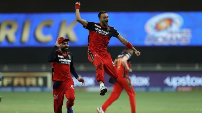 आईपीएल क्रिकेट: बेङ्ग्लाेर ५४ रनले विजयी