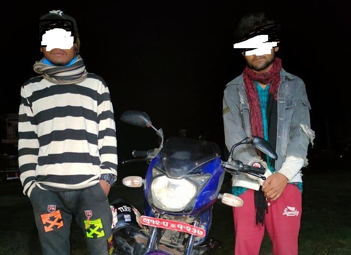 फागुन १९ गते कञ्चनको भैसाहीबाट चोरी भएको मोटर साइकल सण्डहवामा भेटियो