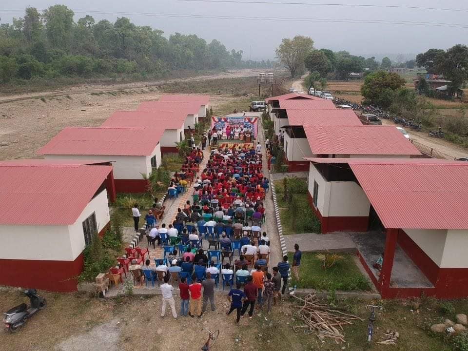 सैनामैनामा विपन्न र घरबारविहीन परिवारलाई नमूना घर हस्तान्तरण