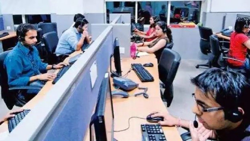 आईटी कम्पनीले कर्मचारीलाई दियो डेढ करोडको बीएमडब्लू कार