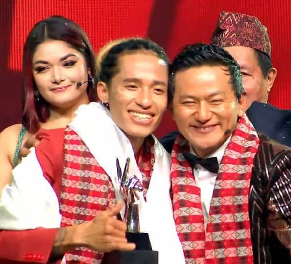 करण राईले जिते चौथो भ्वाइस अफ नेपालको उपाधि