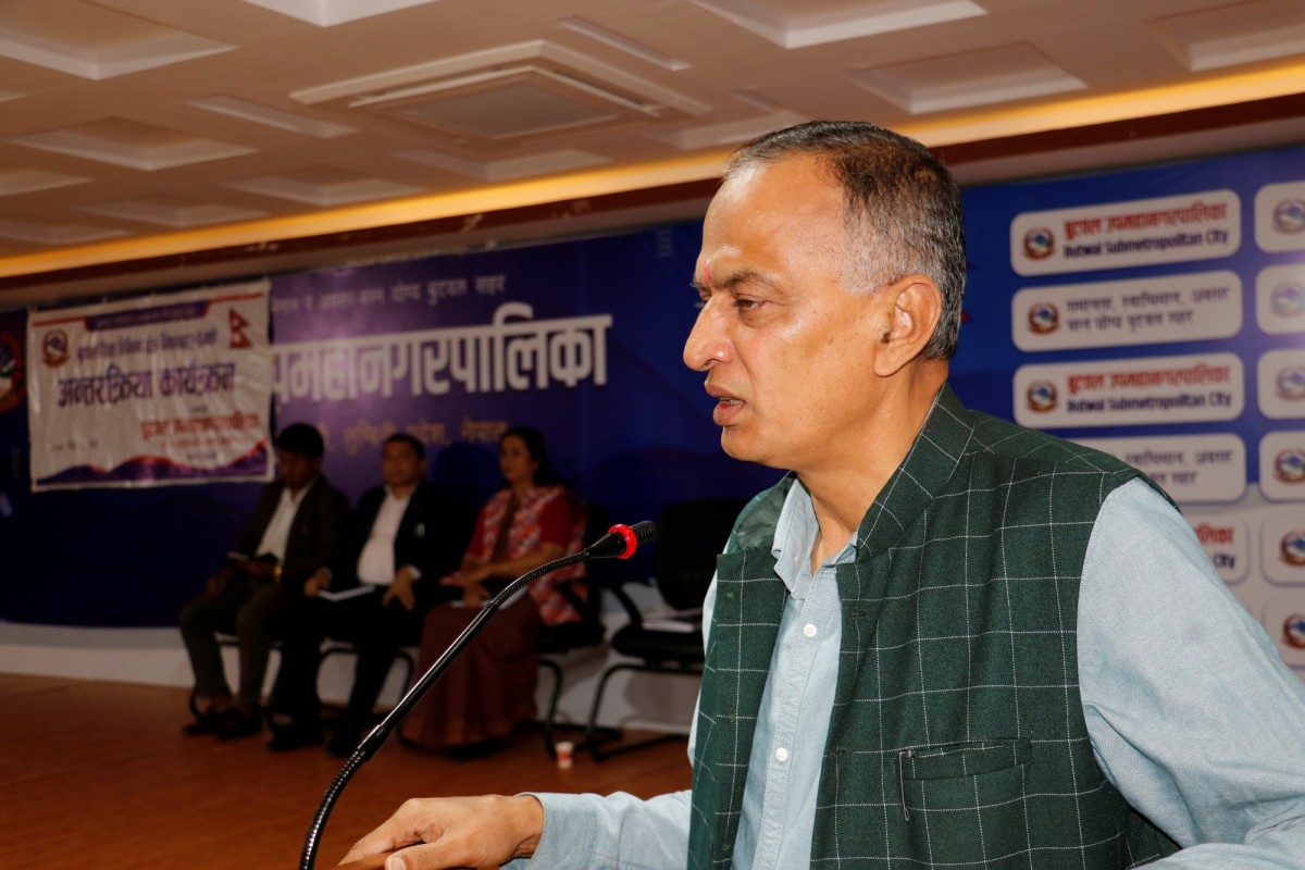 बुटवललाई सफा र सुन्दर बनाउन नियमित सरसफाई गर्न नगरप्रमुखको निर्देशन