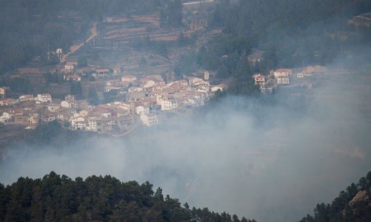 स्पेनको भ्यालेन्सिया क्षेत्रमा भीषण आगलागी, ३ हजार हेक्टर क्षेत्रफल जङ्गल नष्ट