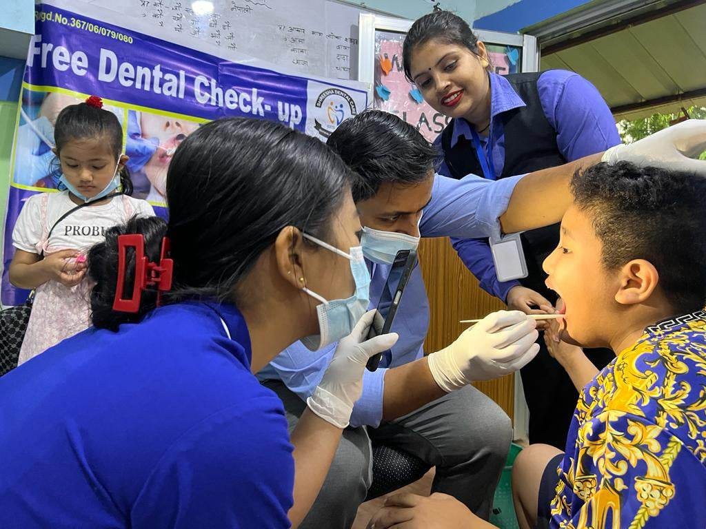 तिलोत्तमाको क्याम्व्रिज प्रिस्कुलमा निःशुल्क स्वास्थ्य शिविर