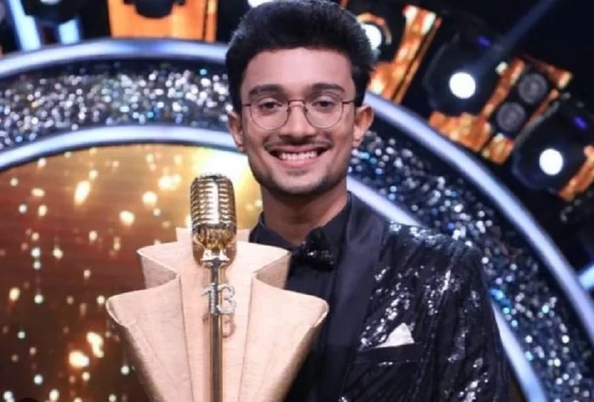 भारतीय गायन रियालिटी शो इण्डियन आइडलको उपाधी ऋषिलाई