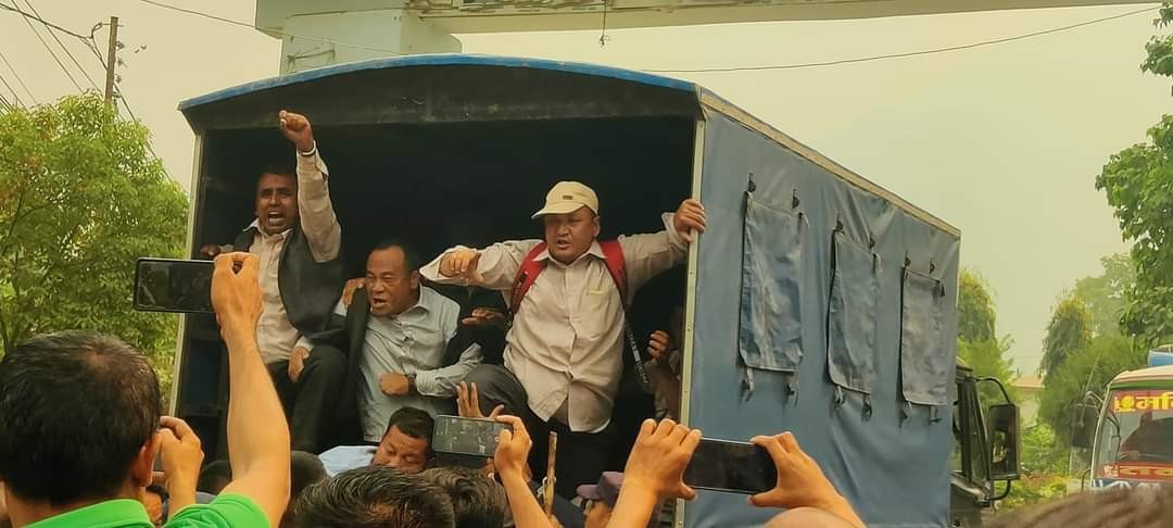 नेता राम बहादुर बुढाको गिरफ्तारीका बिरुद्ध मशालको बिरोध पत्र