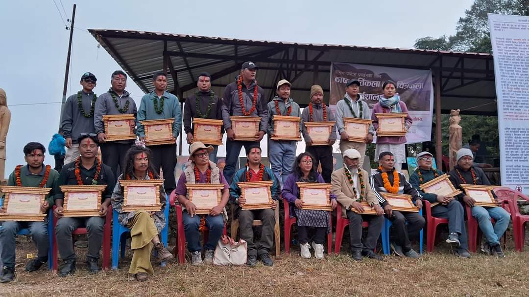 गुल्मीको सत्यवतीमा संचालित १० दिने काष्ठ, मुर्तिकला तथा चित्रकला कार्यशाला सम्पन्न