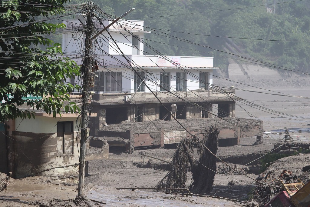 लेहण्डे बाढी प्रकोप  जहाँ मानव चुक्यो 