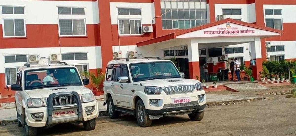 तिलोत्तमा नगरपालिकाका प्रमुख र उप–प्रमुख चढने गाडी एम्बुलेन्सको रुपमा प्रयोग गरिने