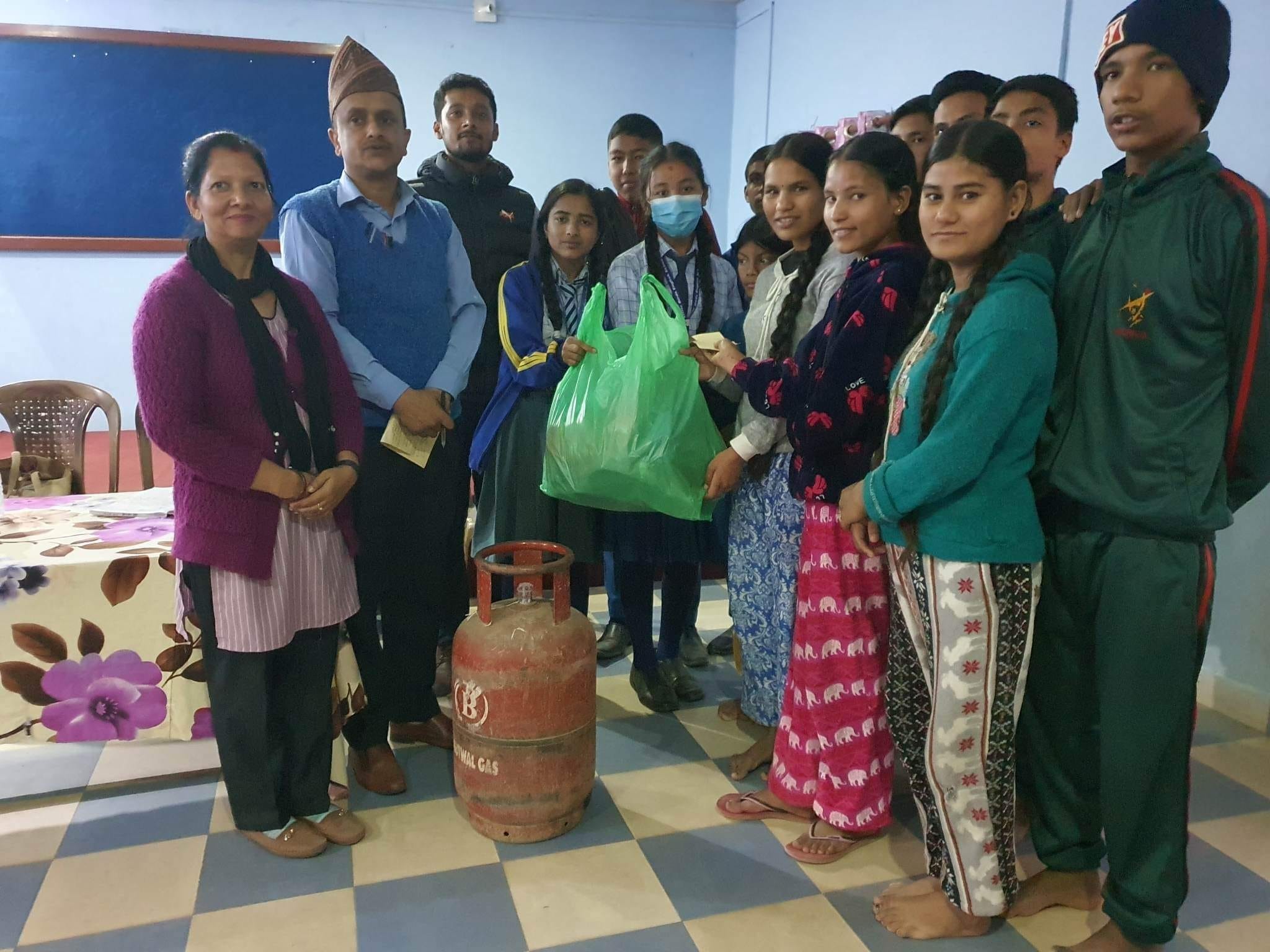 लिट्ल वर्डस्द्वारा बाल आश्रमलाई सहयोग