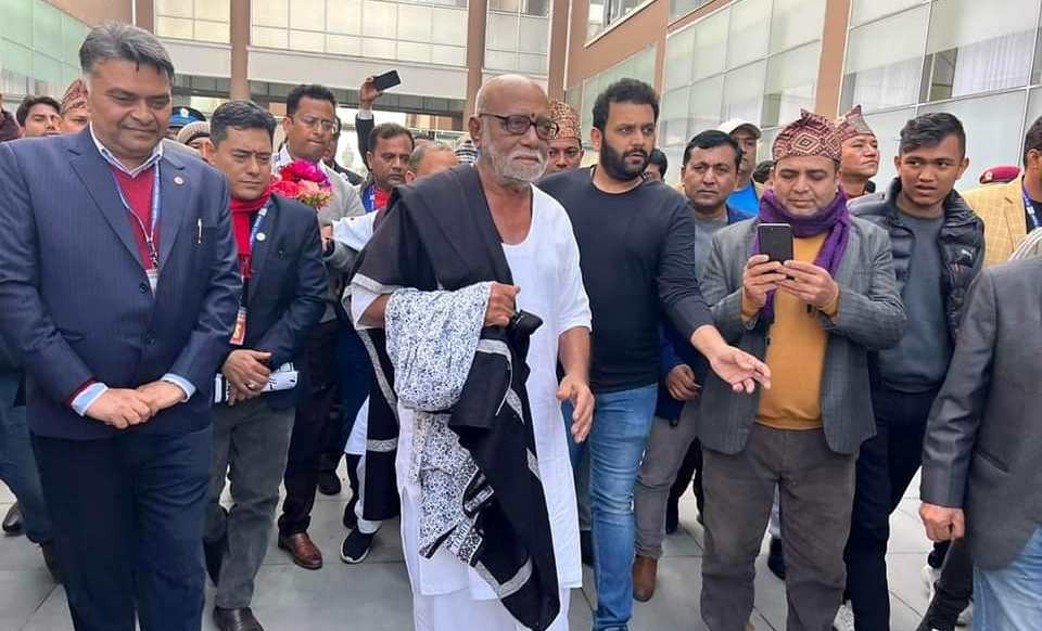 भारतका प्रख्यात रामकथा वाचक मोरारी बापु राम कथा प्रवचनका लागी रुपन्देहीमा