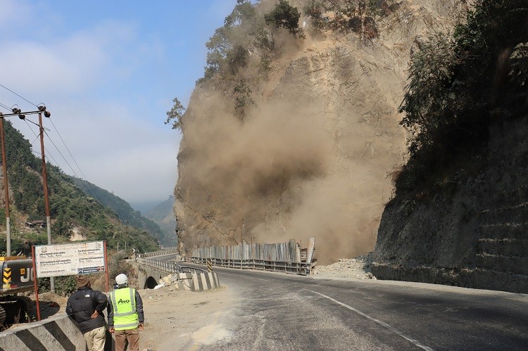 नारायणगढ–मुग्लिन सडक भोलिदेखि पुन:सञ्चालनमा आउने