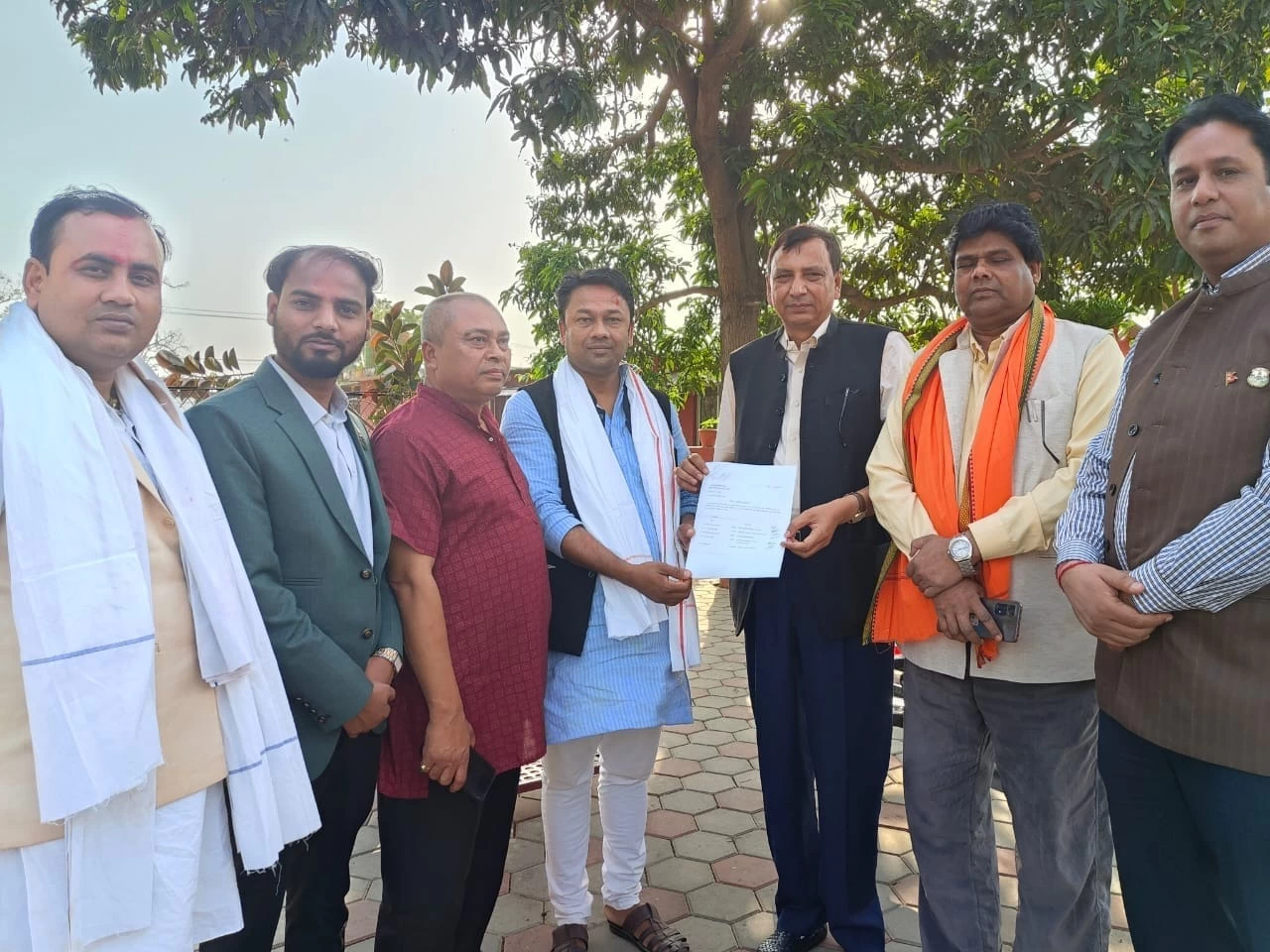 मधेश प्रदेश सरकारबाट एमाले बाहिरियो