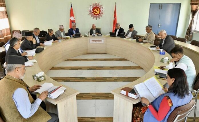 नेकपा एमालेको बैठकमा संघीय प्रणालीमाथि पुनः विचार गर्नुपर्ने बहस