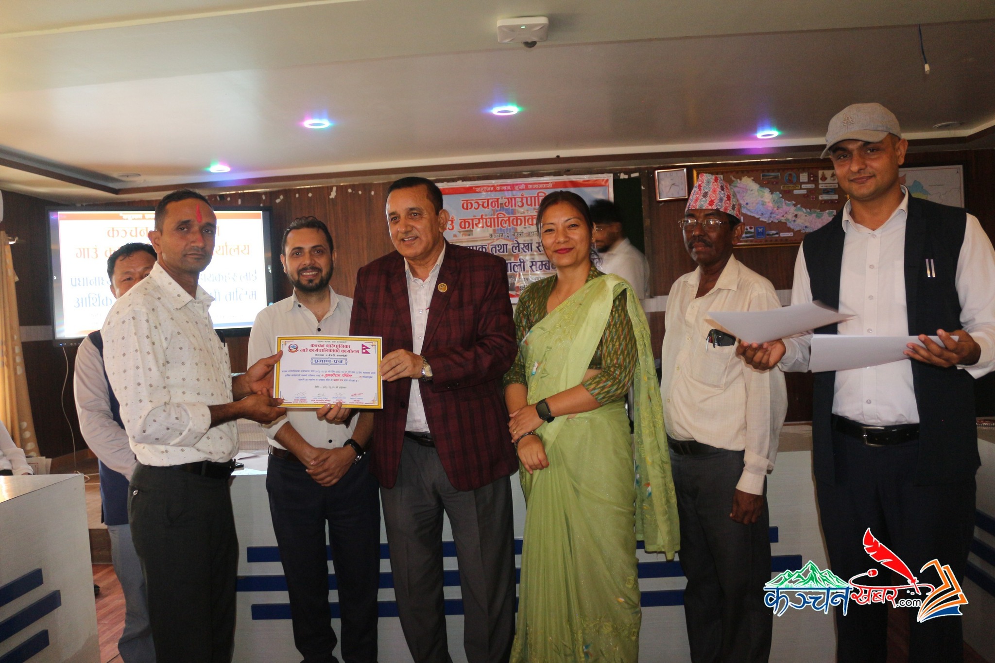 कञ्चनमा प्रधानाध्यापक तथा लेखा सहायकहरुलाई आर्थिक कार्यप्रणाली सम्बन्धी तालिम