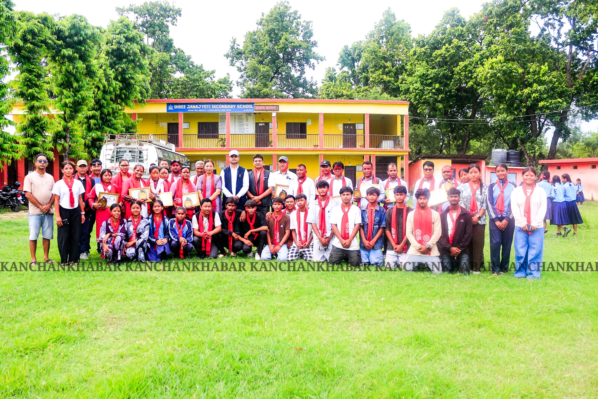 कञ्चनमा सामुदायिक बिद्यालयको इज्जत जनज्योतिले राख्यो, शतप्रतिशत नतीजा, विद्यार्थी र अभिभावकहरुलाई पालिका परिक्रमा