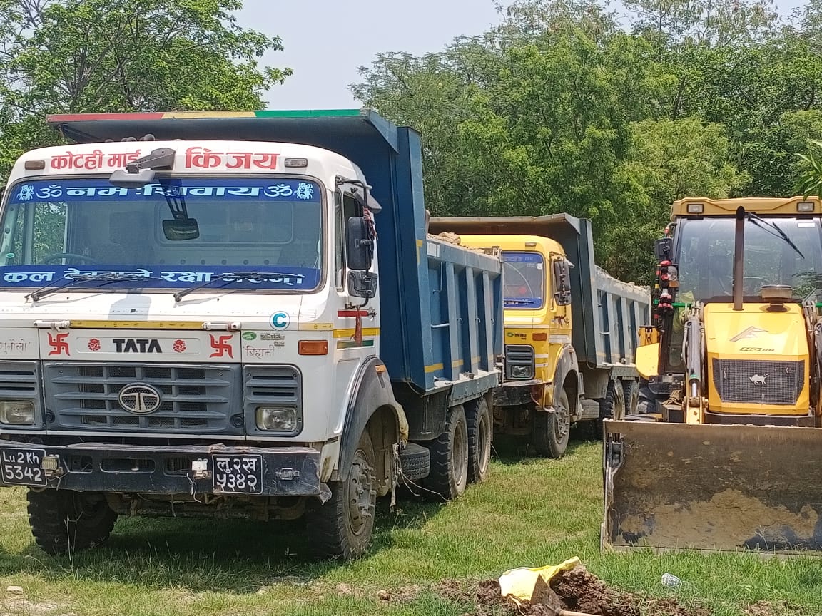 अबैध माटो उत्खनन् तथा ओसारप्रसा कार्यमा संलग्न सवारी साधन नियन्त्रणमा
