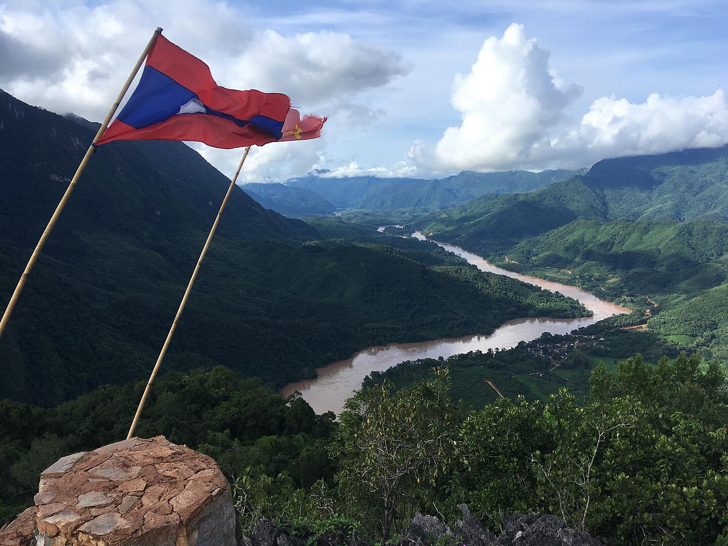 बौद्ध विशेषतायुक्त लाओ समाजवाद–३