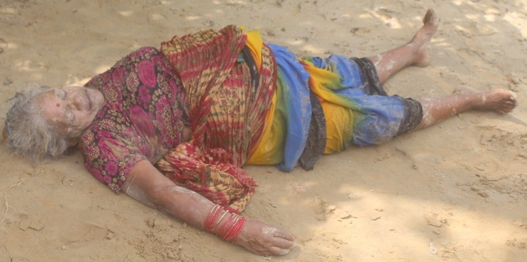 कञ्चन र गैडहवाको सिमा कञ्चन पुलमा अपरिचित महिलाको शव फेला