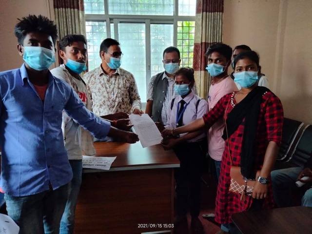 नागरिकता दिलाइदिन मुख्यमन्त्रीलाई ज्ञापनपत्र