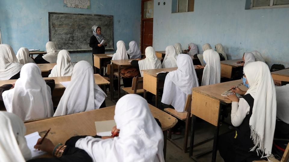 ७५ प्रतिशत छात्रा विद्यालय फर्किसकेको अफगान विदेश मन्त्रीको दाबी