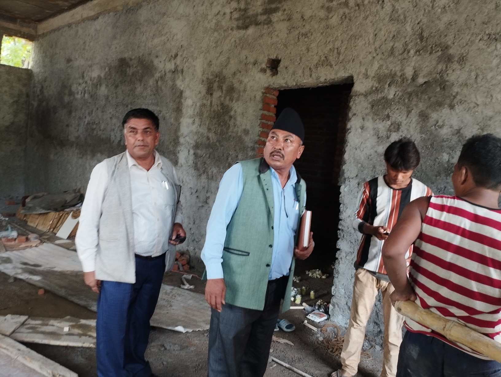 गुणस्तरहिन सामाग्री प्रयोग भएको देखिएपछि रिफ्रेस सेन्टर निर्माणमा रोक