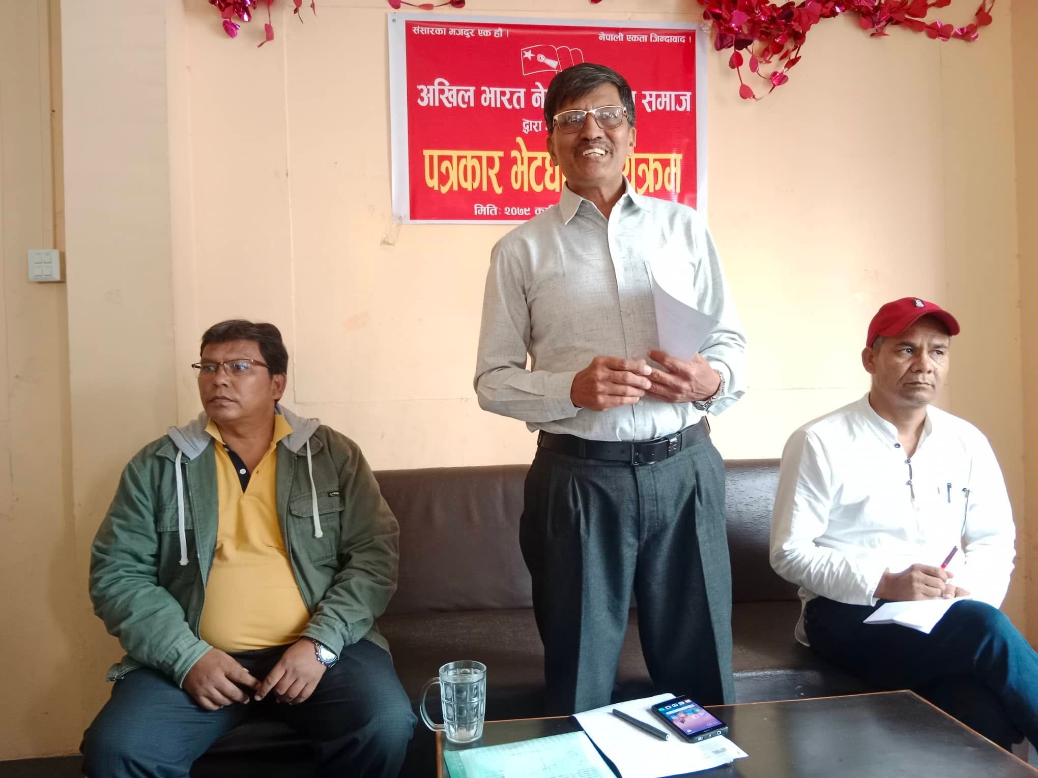 बिदेशमा रहेका नेपालीहरुलाई सम्बन्धित देशबाटै मताधिकार प्रयोग गर्न पाउनु पर्ने नेपाली एमता समाजको माग