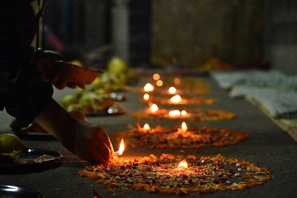 आज नेपाल संवत् ११४३ विविध कार्यक्रम गरी मनाइँदै