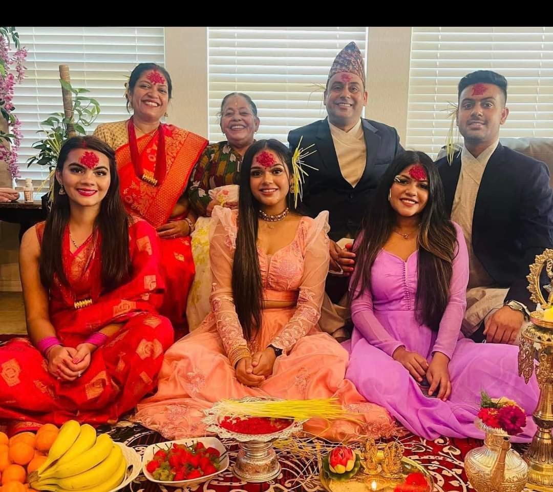 भानु माविलाई आचार्य परिवारबाट साढे दुई लाख भन्दा बढीको चन्दा सहयोग