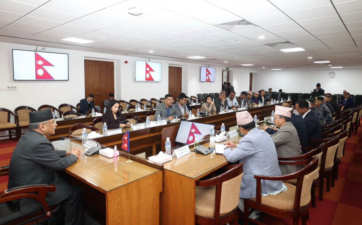 बजार अनुगमन गरेर राजश्व छली रोक्न प्रधानमन्त्री प्रचण्डको निर्देशन