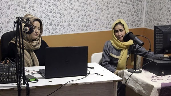 अफगानिस्तान : रमजानमा गीत बजाएपछि महिलाद्वारा सञ्चालित रेडियो स्टेशन बन्द