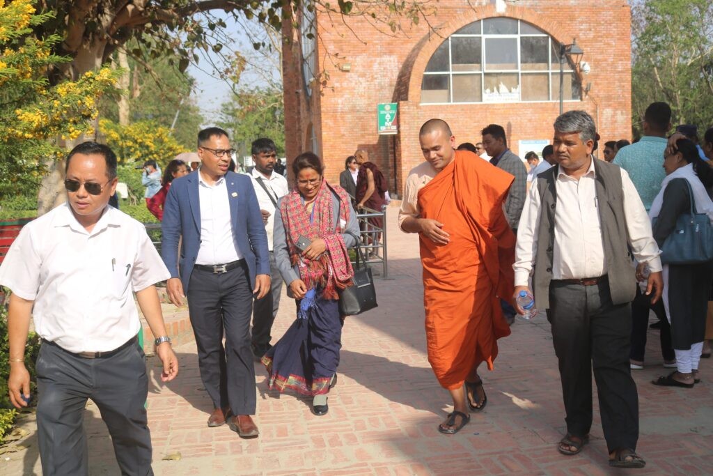 संस्कृती पर्यटन राज्यमन्त्री सिर्पालीद्वारा लुम्बिनी भ्रमण