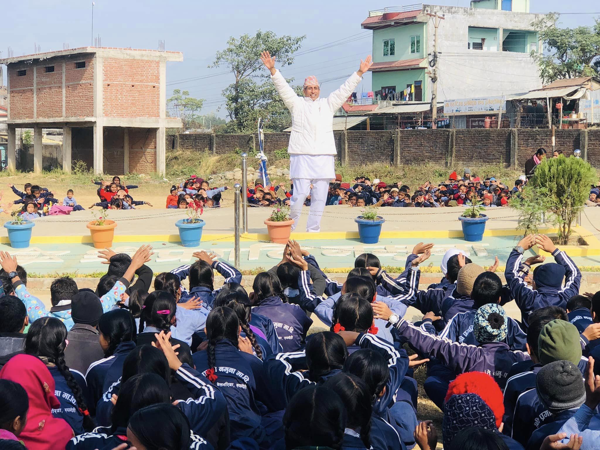 कञ्चनको हरैया र प्रगती नमुना माध्यमिक बिद्यालयमा सकारात्मक बिचारबारे प्रवचन कार्यक्रम