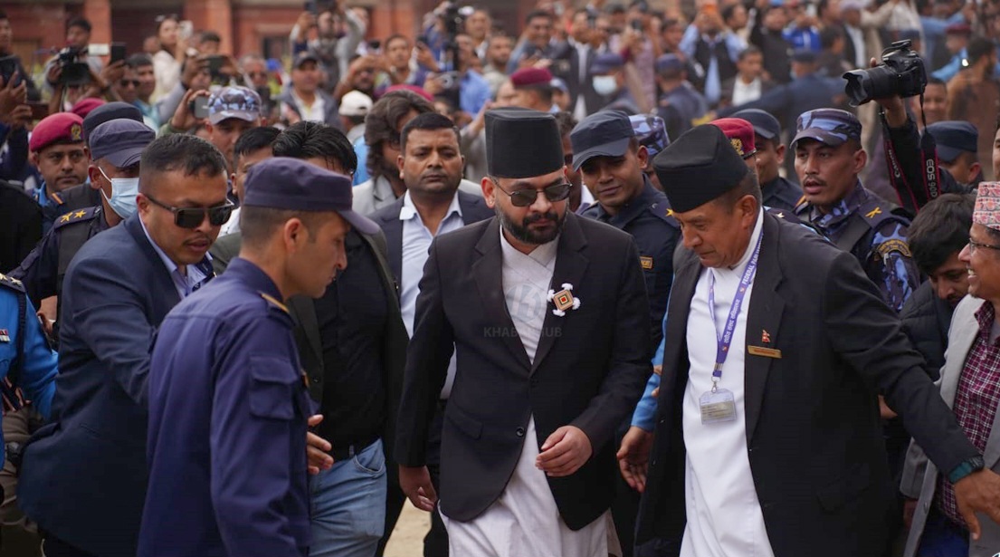 एकाएक किन बाहिरे शपथ ग्रहण लगगत्तै बालेन?