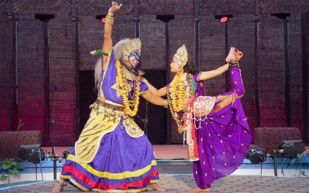 अन्तर्राष्ट्रिय लोक सांस्कृतिक मेलामा नेपाली नृत्य प्रस्तुत