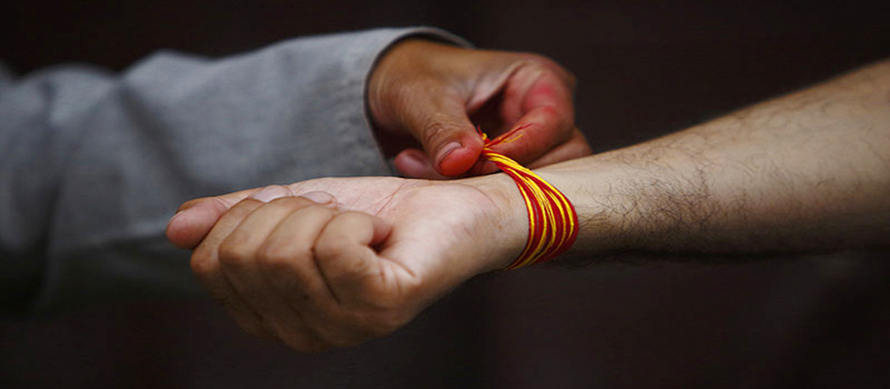 आज रक्षा बन्धन, रक्षाबन्धन धारण गरेर मनाइँदै