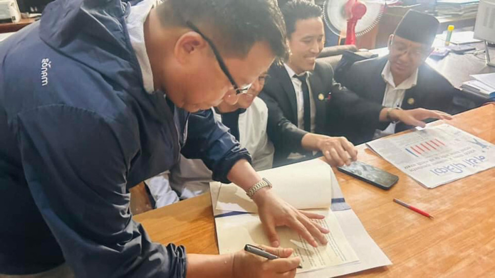 जातीय समुदायबारे विवादास्पद अभिव्यक्ति दिने अधिवक्ताविरुद्ध प्रहरीमा जाहेरी