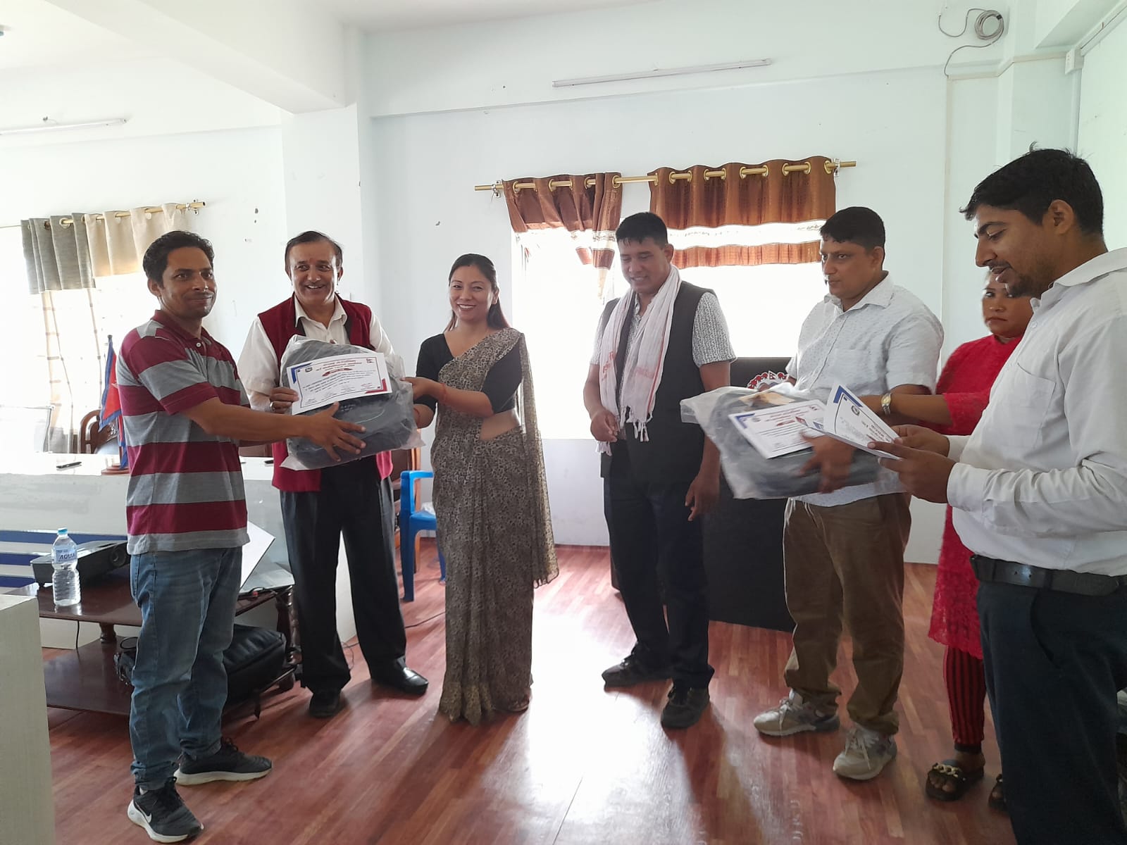 वैदेशिक रोजगारबाट फर्किएका व्यक्तिहरुसङ्ग उद्यमशिलता तथा वित्तीय साक्षरता सम्बन्धि तालिम समापन