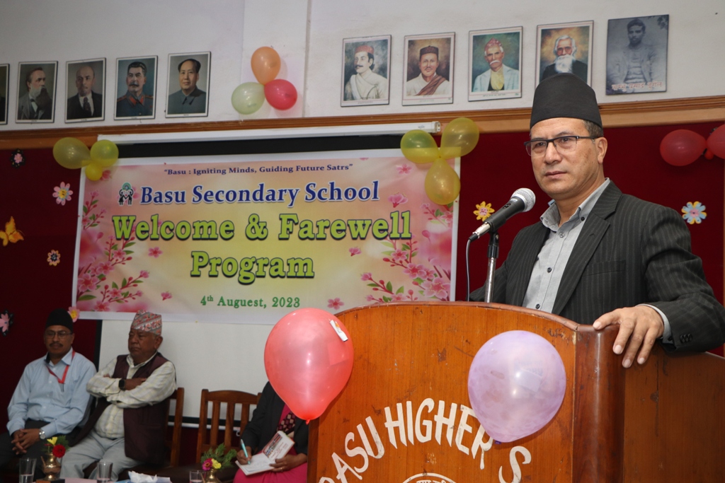 विदेशमा उच्च शिक्षा हासिल गरे पनि स्वदेशको सेवा गर्नुपर्नेमा जोड