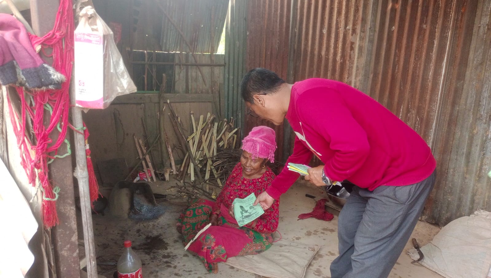 नेपाल मजदुर किसान पार्टीका उमेद्वार जगीलाल थापा चुनावी प्रचारमा